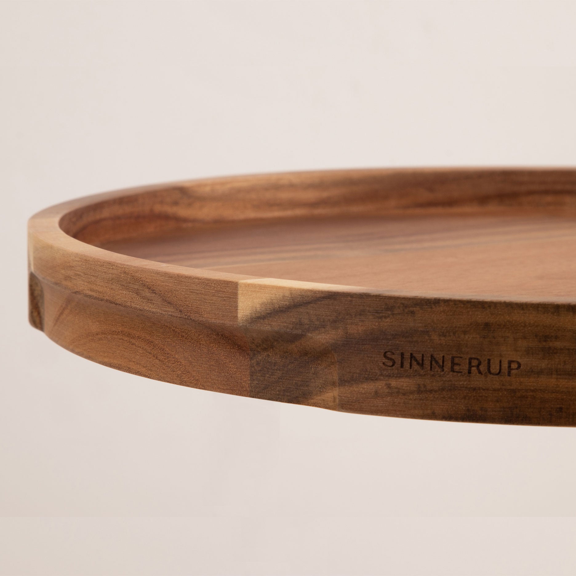 Auri akacie bakke rund